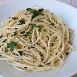 olasz fokhagymás tészta aglio e olio