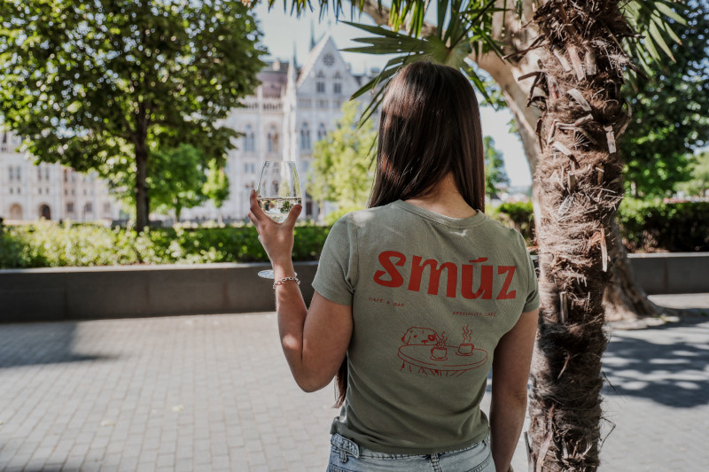 smuz kossuth tér kávézó
